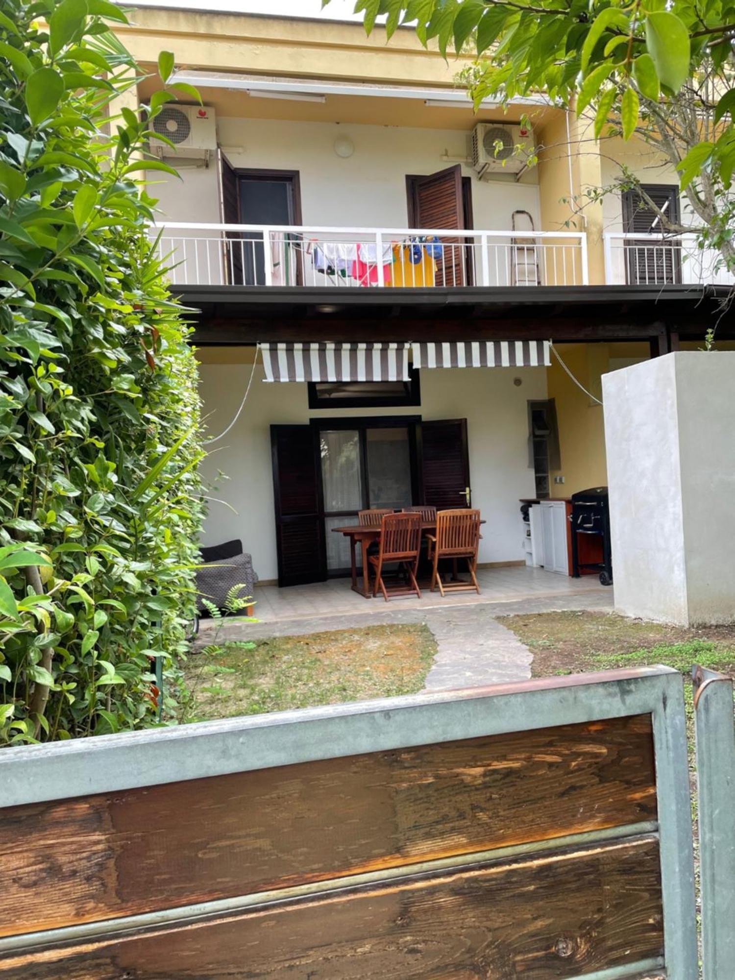 Villetta A Schiera In Villaggio Metatur Метапонто Екстер'єр фото